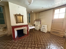  Immeuble à découper ou à rénover au cœur d'Argeles Gazost