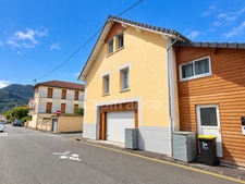 Superbe Loft de 180m²/hab avec studio et garage