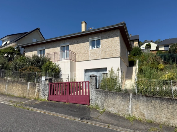 VILLA AVEC VUE SUR LES PYRÉNÉES