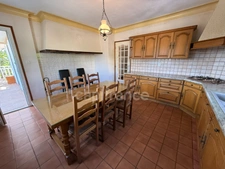 GRANDE MAISON AVEC VUE EXCEPTIONNELLE SUR LES PYRÉNÉES