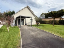 Superbe villa de plain pied avec combles aménageables 