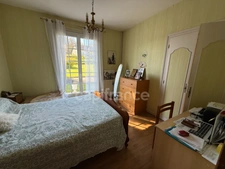 Grande maison avec dépendance sur 3460 m² de terrain