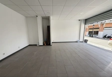 Local commercial sur axe passant