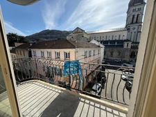 Appartement T3 plein centre de LOURDES
