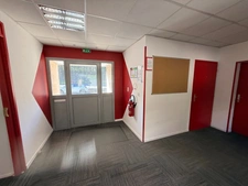 Locaux professionnels avec potentiel habitation PMR