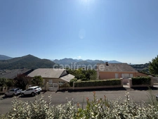 VILLA AVEC VUE SUR LES PYRÉNÉES
