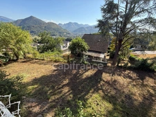 GRANDE MAISON AVEC VUE EXCEPTIONNELLE SUR LES PYRÉNÉES