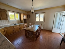 GRANDE MAISON AVEC VUE EXCEPTIONNELLE SUR LES PYRÉNÉES