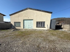 Entrepot de 300 m² sur axe Lourdes-Tarbes