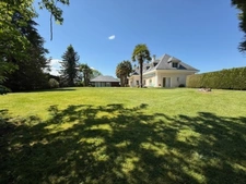 VILLA D’ARCHITECTE AVEC VUE, PISCINE & APPARTEMENT INDÉPENDANT