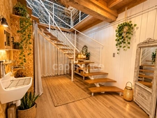 Superbe Loft de 180m²/hab avec studio et garage