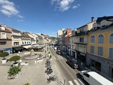 Immeuble à rénover avec locaux commerciaux