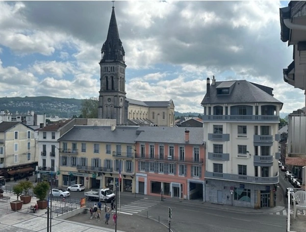Local/bureau à vendre LOURDES (65)