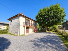 Maison avec terrain dans zone industrielle
