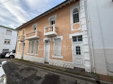 Maison de ville avec jardin proche sanctuaire