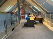 Bâtiment à usage de bureaux de 250 m² avec sous sol et parking