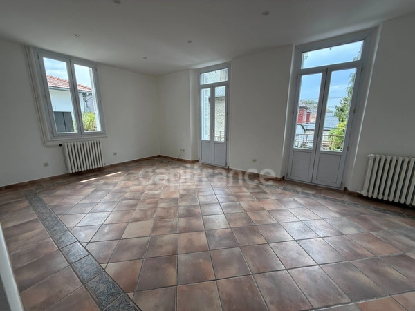 Appartement T4 quartier église paroissiale
