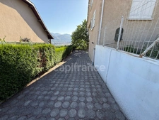 GRANDE MAISON AVEC VUE EXCEPTIONNELLE SUR LES PYRÉNÉES