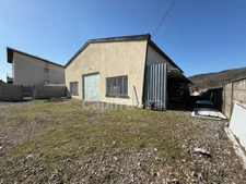 Entrepot de 300 m² sur axe Lourdes-Tarbes