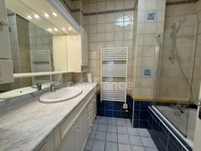 Maison avec 2 appartements plein centre ville de LOURDES
