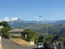GRANDE MAISON AVEC VUE EXCEPTIONNELLE SUR LES PYRÉNÉES