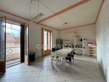 ✨ Opportunité rare ! Grand duplex de 140 m² à fort potentiel 🔑 — idéal investissement ou projet familial 🏡