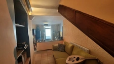 Authentique maison de village de 3 pièces avec cave voûtée et chambre à rénover_SIGONCE (04)