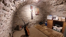 Authentique maison de village de 3 pièces avec cave voûtée et chambre à rénover_SIGONCE (04)