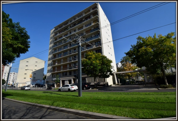 Appartement à vendre 3 pièces SAINT DENIS (93)