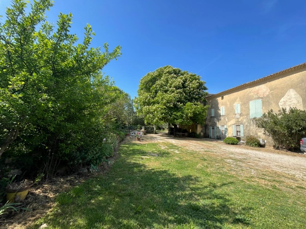Maison de hameau à rénover  ROUSSILLON (84)