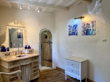 ROUSSILLON – PROPRIÉTÉ D'EXCEPTION AU CŒUR DU LUBERON