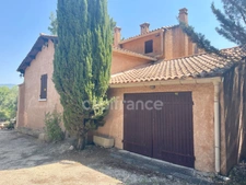 Maison à vendre avec grand terrain et vue dégagée à Gargas (Vaucluse)
