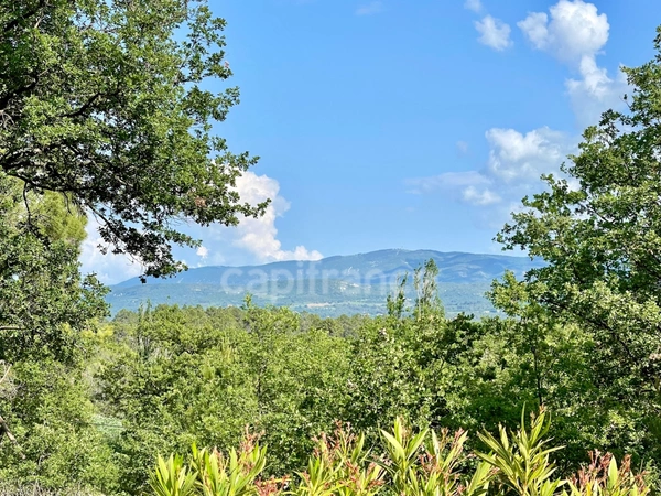 ROUSSILLON – Propriété d’exception au cœur des ocres, piscine et vue sublime sur le Luberon