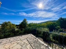 Céreste (04)  Villa de plain-pied 128 m², 4 chambres, garage et terrain 840 m²