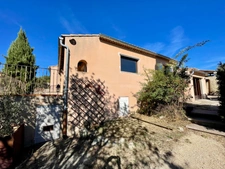 GARGAS – MAISON DE PLAIN-PIED AVEC PISCINE, 3 CHAMBRES ET TERRAIN DE 965 M²