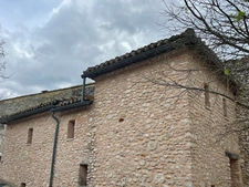 Maison de hameau en pierre  à vendre proche de GORDES (84)