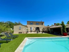 À Vendre – Magnifique Propriété Contemporaine à Roussillon, Cœur du Luberon