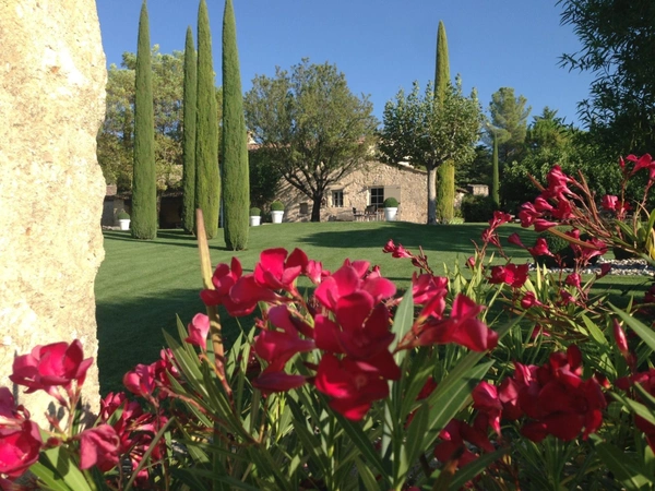 Domaine d'exception au cœur du Luberon
