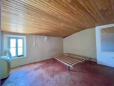 Maison en pierre à rénover avec vue exceptionnelle sur le Luberon –  84400 Apt