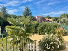 Céreste (04)  Villa de plain-pied 128 m², 4 chambres, garage et terrain 840 m²