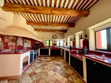 ROUSSILLON – PROPRIÉTÉ D'EXCEPTION AU CŒUR DU LUBERON