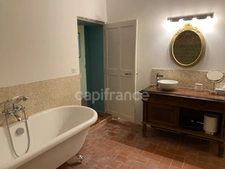  Maison de Maître de Prestige dans le Luberon 