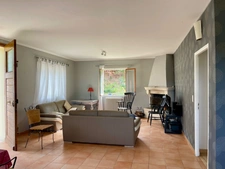 Dpt Vaucluse (84), for sale Near the village of ROUSSILLON house P6 200 M2 LAND 20 000 M2