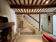 Maison en pierre à rénover avec vue exceptionnelle sur le Luberon –  84400 Apt