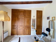  A vendre Bâtisse en pierre rénovée de 235 m² habitables et ses dépendances de 300 m2 - Terrain de 100 000,00 m² 