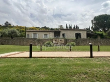 A VENDRE APT (84) MAISON EN PIERRE DE CHARME AVEC VUE, JARDIN ET UN CADRE DE VIE PRIVILÉGIÉ