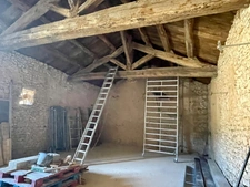 FOR SALE – Château to renovate on 100 hectare estate 