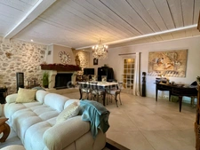 A vendre, maison de hameau en pierre à ROUSSILLON (84)