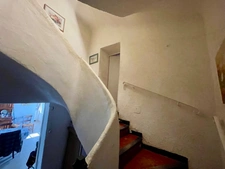 Hamlet house to renovate in ROUSSILLON (84)