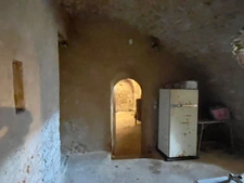FOR SALE – Château to renovate on 100 hectare estate 